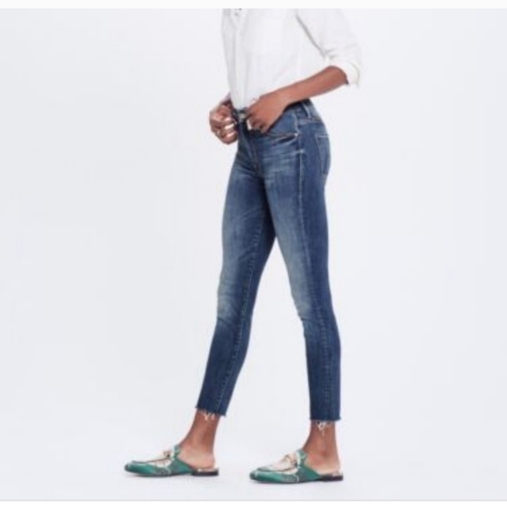 MOTHER High Waisted Looker Ankle Fray Jeans Not Rough Enough Size 26